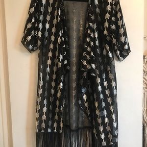 LuLaRoe elegant Monroe kimono